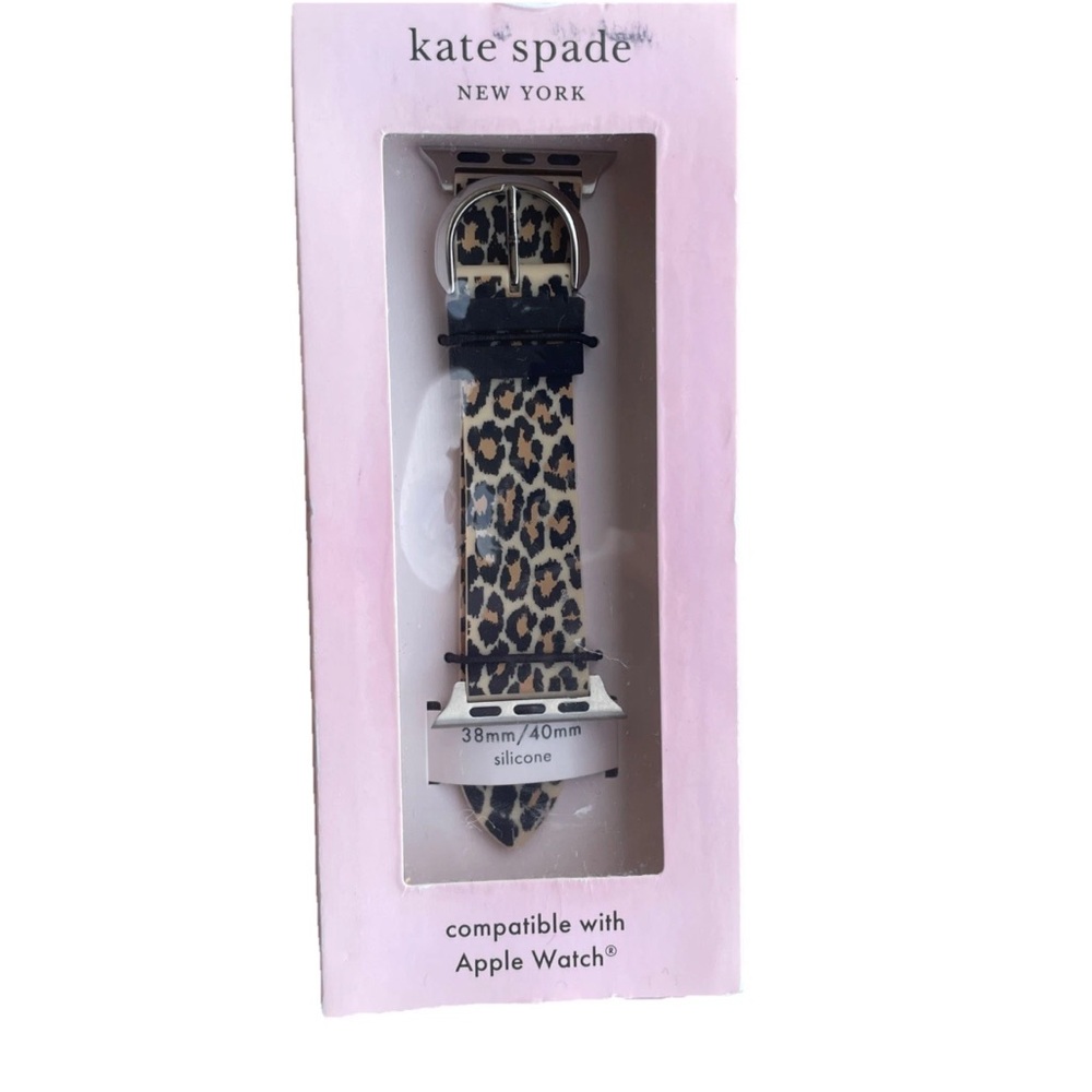 Kate Spade Apple Watch Compatible Animal
print  20mm band. Fits 38/40/41mm Watch